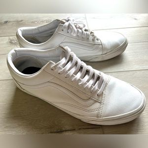 Vans men’s white leather Old Skool Size 10.